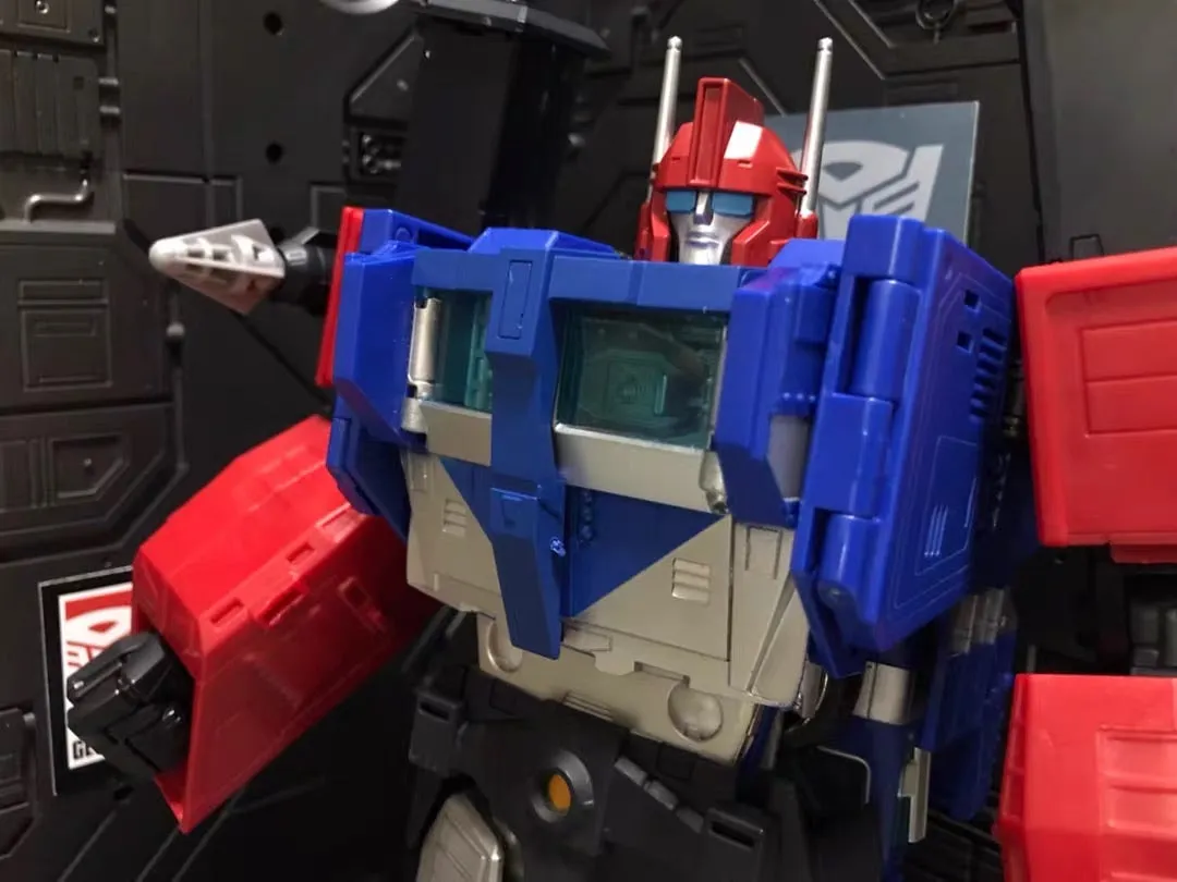 4th Party Takara Tomy MP31 MP-31 Delta Magnus