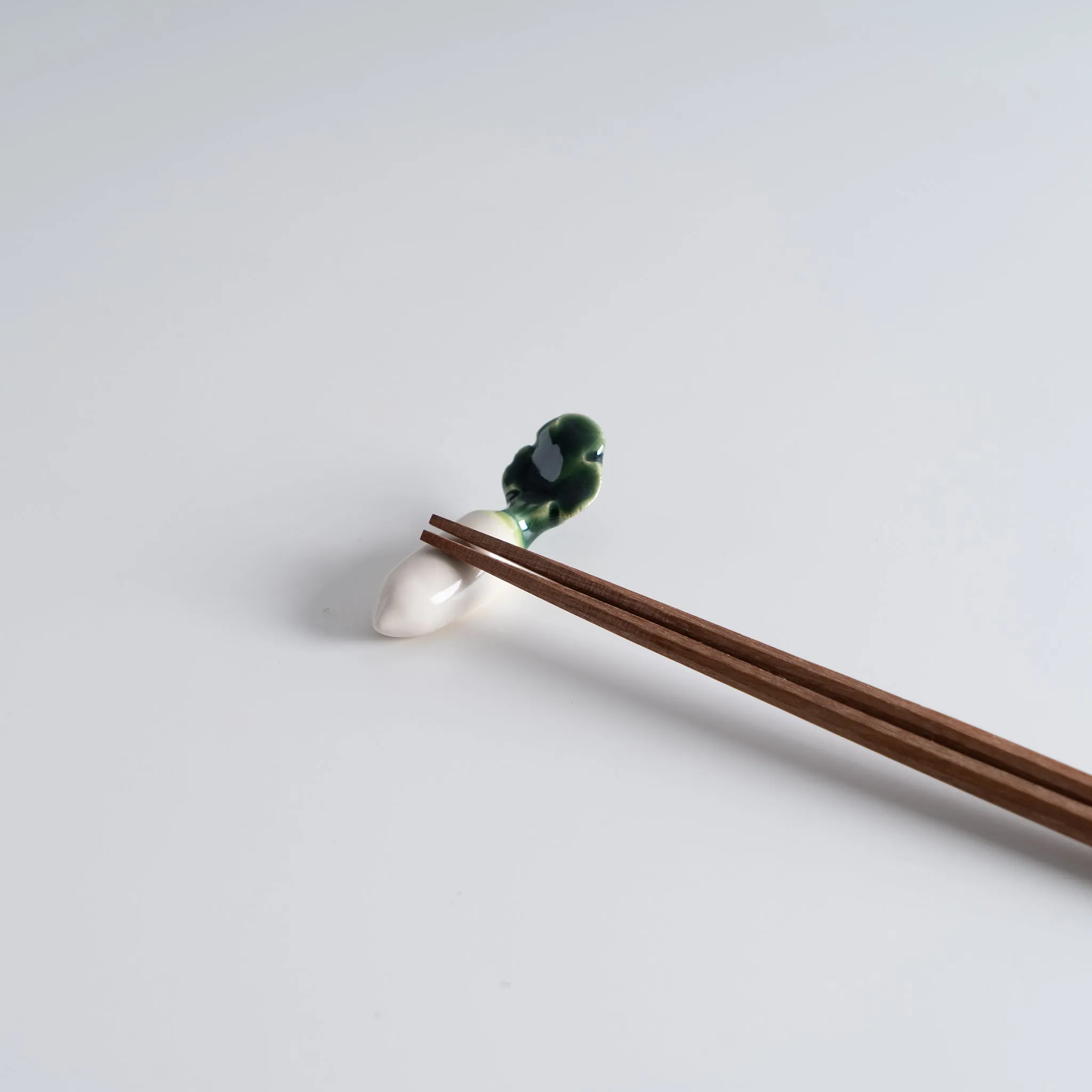 Daikon Chopstick Rest