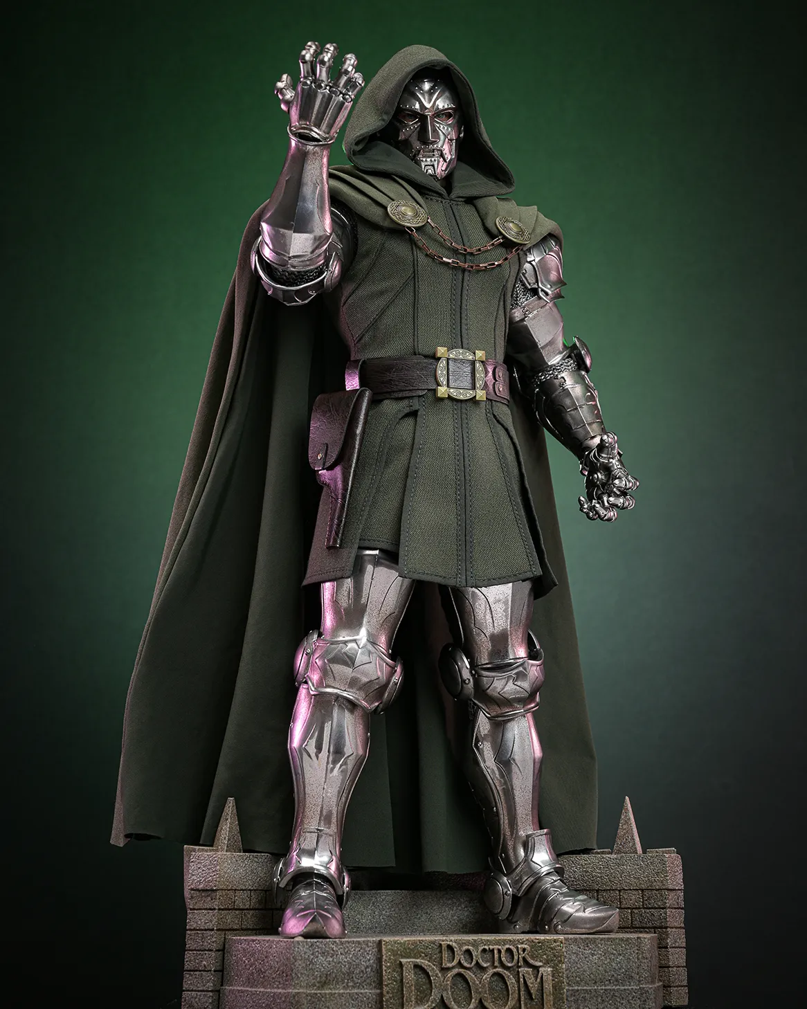 Preorder! Hot Toys CMS022B Marvel Comics 1/6th Scale Doctor Doom Collectible Figure Special Edition